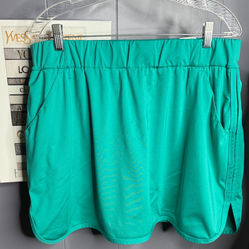 Columbia teal skort